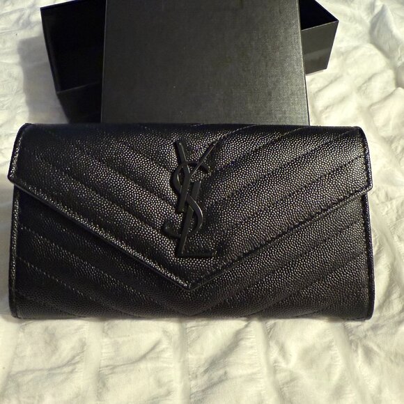 CASSANDRE MATELASSÉ large flap wallet in grain de poudre leather - Picture 3 of 5